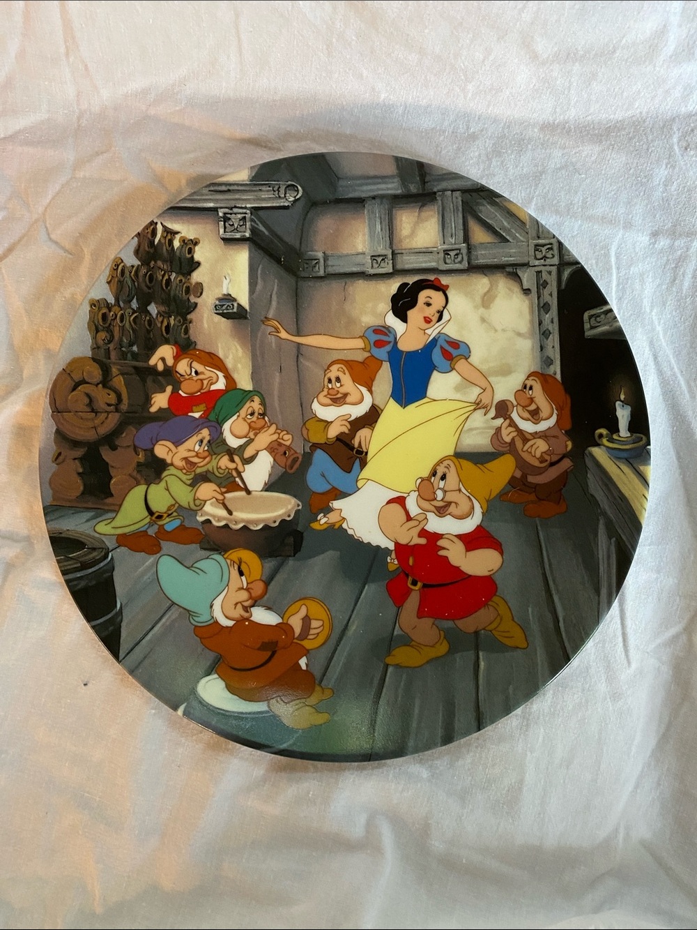 Knowles Collector Plate - Gold and White Snow White Edition
